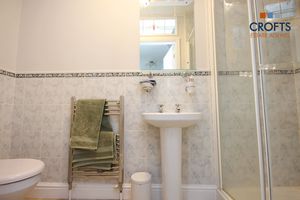 En-suite- click for photo gallery